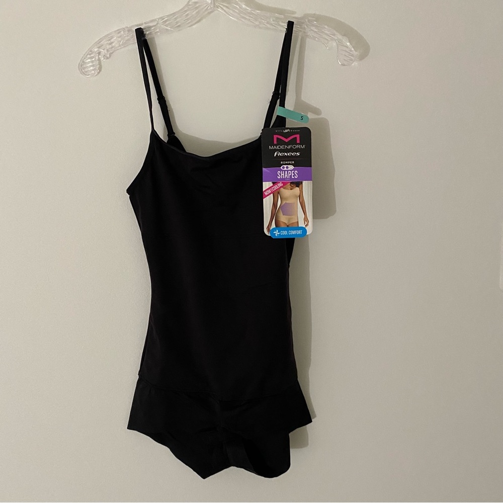 Maidenform Flexees Shapes Firm Romper NWT